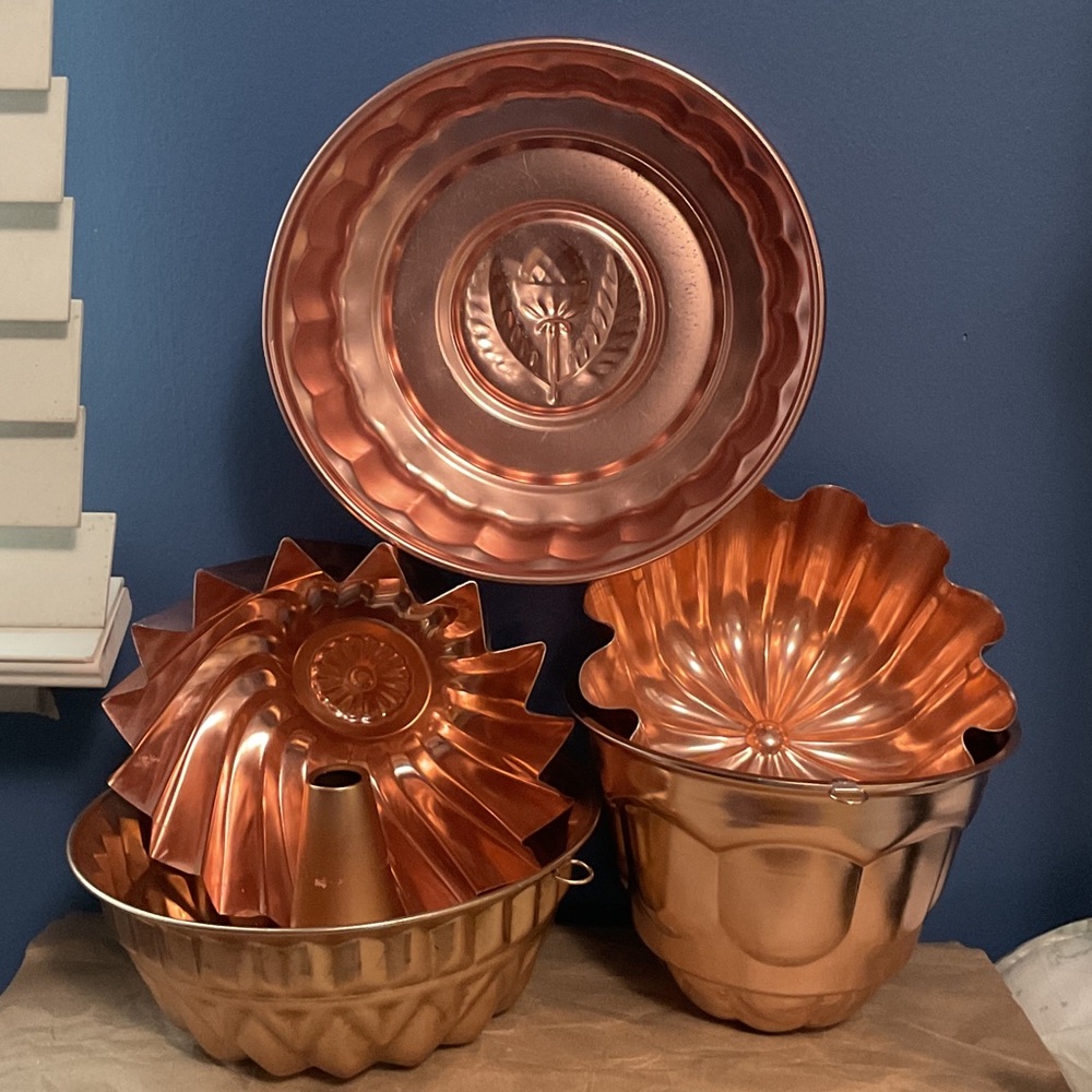 Copper Bundt and Mold Set - Decorative Copper Tone Bakeware lot (5)